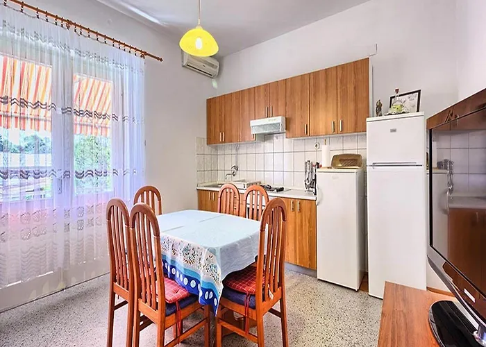 Lucija - Three Bedroom With Balcony